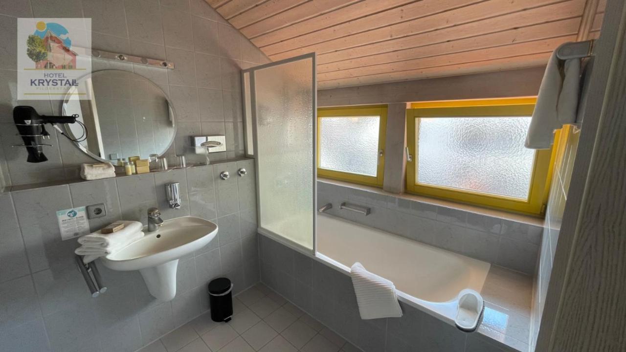 Krystall Hotel フィルダーシュタット エクステリア 写真