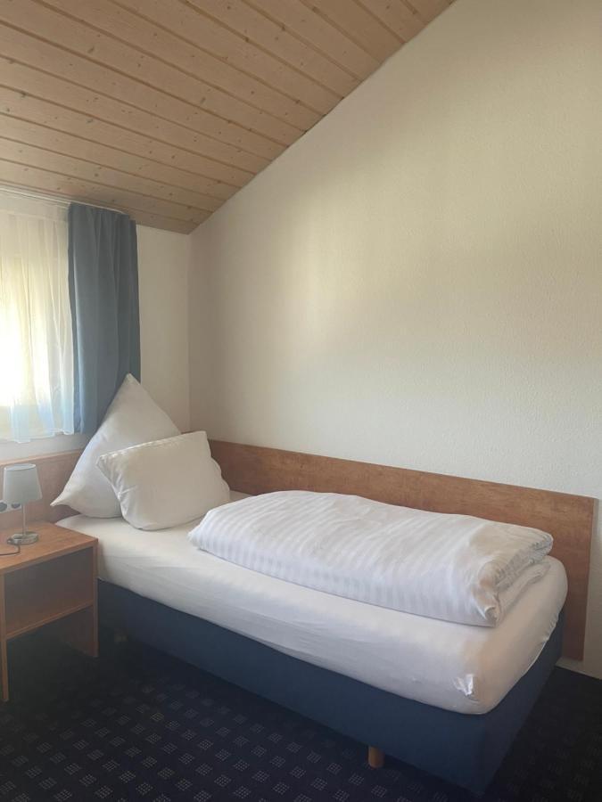 Krystall Hotel フィルダーシュタット エクステリア 写真