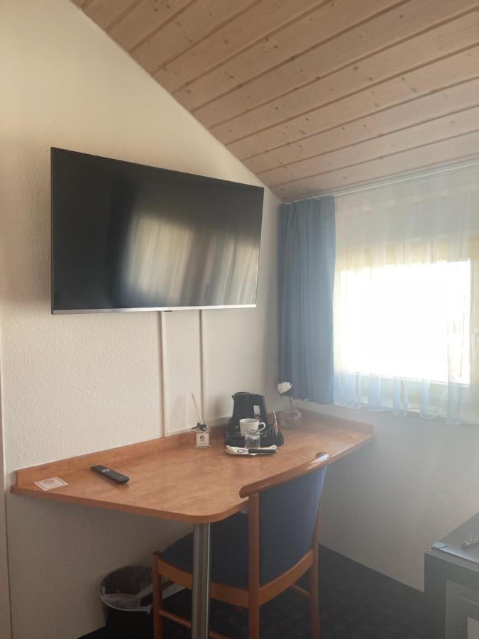 Krystall Hotel フィルダーシュタット エクステリア 写真