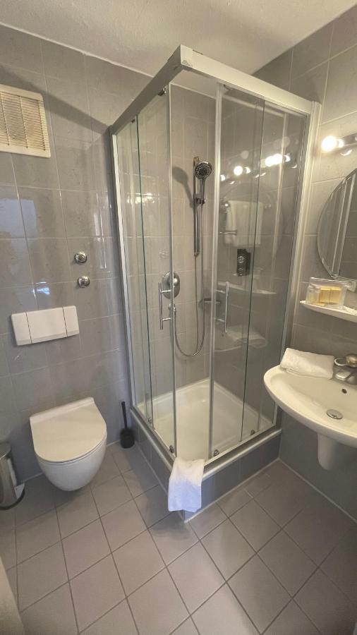 Krystall Hotel フィルダーシュタット エクステリア 写真
